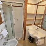 菲奥瑞拉酒店 2*