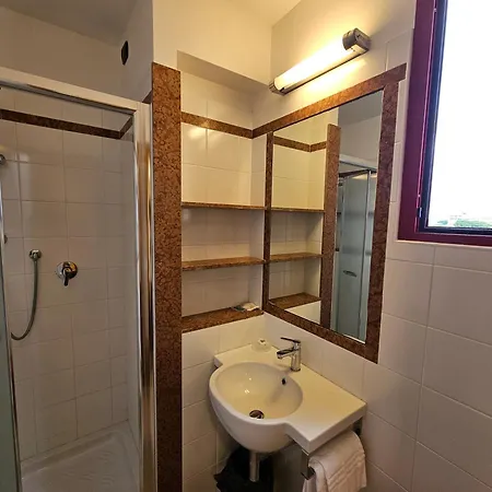 Fiorella Hotel 2*