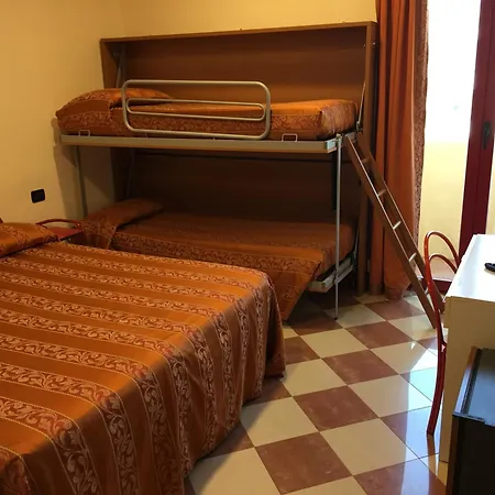 Hotel Fiorella 2*